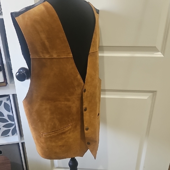 Scully Tan Suede Vest with Black Accents - Picture 3 of 10